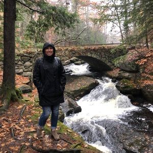 Meet your Posher, Crystie